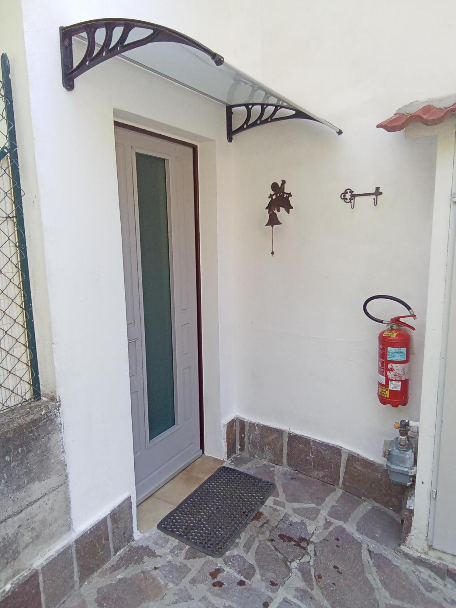 IseoLakeRental - Cà Negra Costa Volpino Exterior foto